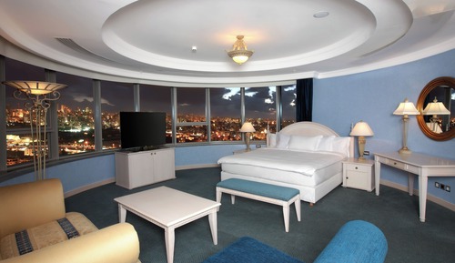 Royal Room