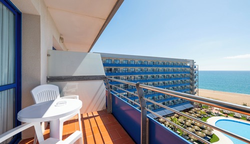 Superior Double Room, Pool View (2 adults + 2 children)