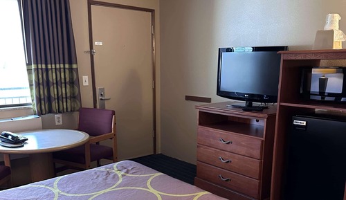 Room, 1 King Bed, Non Smoking