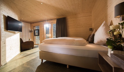 Deluxe Room (Valley View H100)