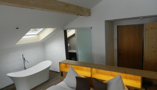 Superior Room (Staubbach Top)