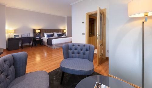 Triple Room (Adulto, Sofá cama)