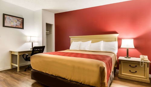 Suite, 1 Queen Bed with Sofa bed, Accessible, Non Smoking