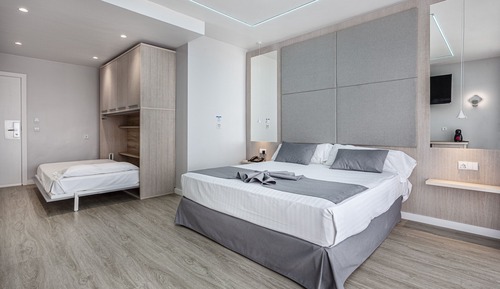 Junior Studio Suite