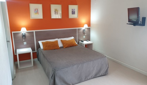 Basic Double Room, Garden View