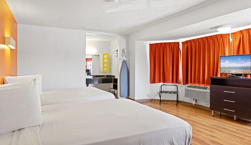 Deluxe Room, 2 Double Beds, Non Smoking, Refrigerator