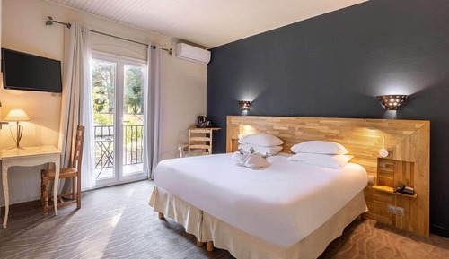 Executive Room, 1 Double Bed, Balcony, Garden View (Twin bed on request)