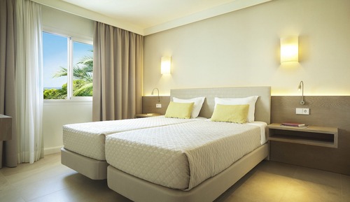 Premium Apartment, 1 Bedroom, Sea View (2 adults + 2 children)