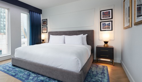 Deluxe Suite, 1 King Bed with Sofa bed