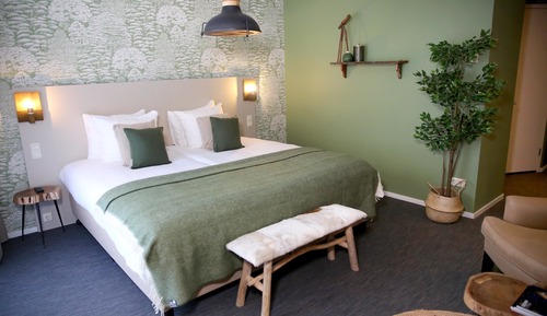 Standard Double Room, Patio (Bath)