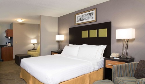 Standard Room, 1 King Bed (Extra Floor Space)