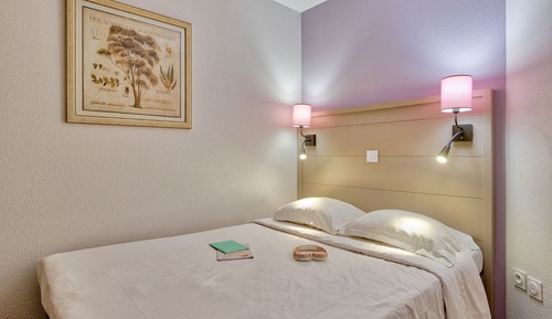 Apartment 4 people - 1 bedroom - Terrace or balcony - Garden view