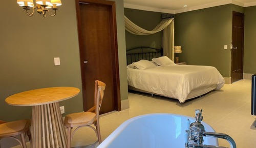 Elite Room, 1 Bedroom, Courtyard View