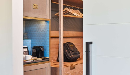 Premium Room, 1 King Bed, City View