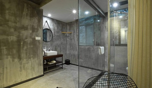  Emerald Pool King Size Room 