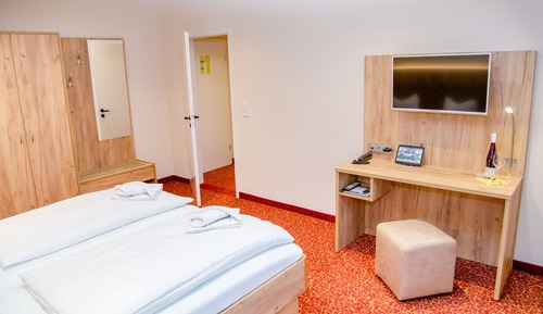 Junior Suite, Balcony, Park View