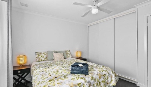 One Bedroom Apartment