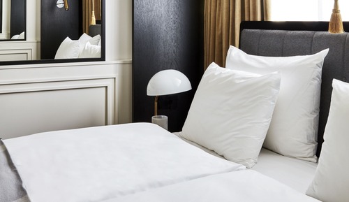 Deluxe Room, 1 King Bed, Non Smoking