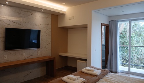 Superior Double Room, 1 Queen Bed, Hot Tub, Poolside