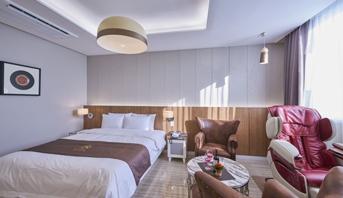 Premium Double Room