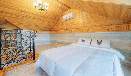 Double Room (Room 205)