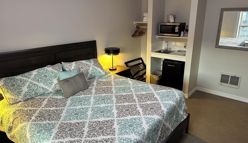 Classic Room, 1 King Bed, Ground Floor