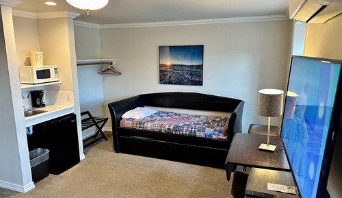 Family Room, Multiple Beds