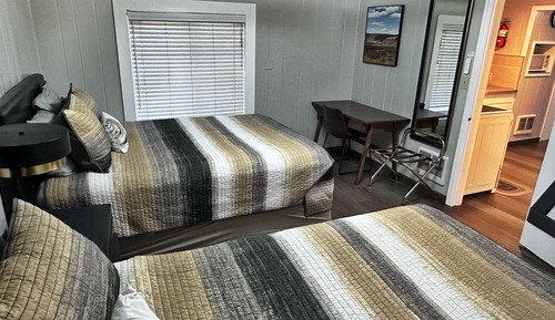 Family Cottage, Multiple Beds, Kitchen, Lake View