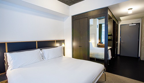 Standard Room, 1 King Bed (Standard King)