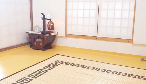 Room (keunsarangchae)