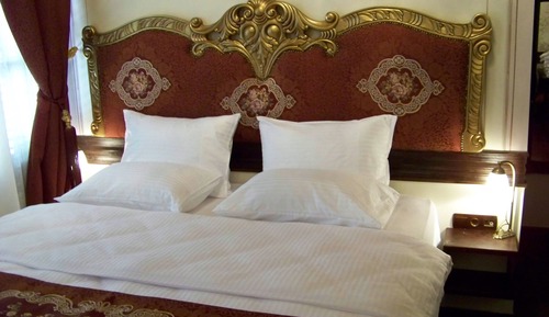 Double Room, Non Smoking, City View