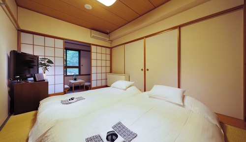 Room (Western-Japanese Room)
