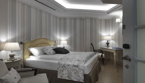 Standard Double Room, 1 Queen Bed, Inner hotel space view