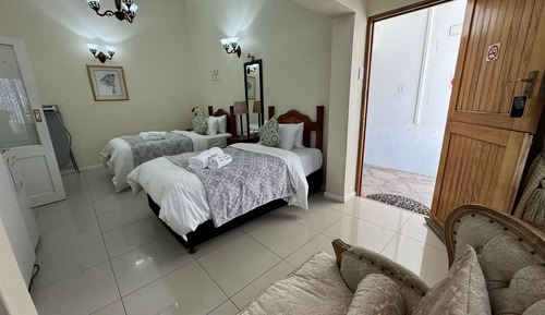 Classic Twin Room, 2 Twin Beds, Non Smoking, Ensuite