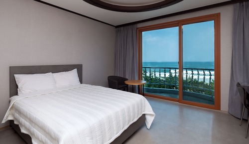 Deluxe Double Room (3rd Floor)