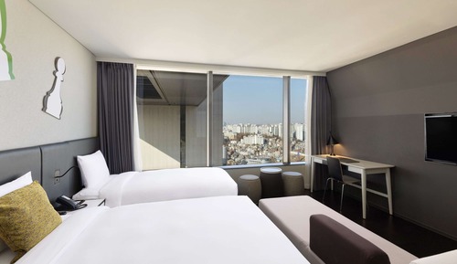 Junior Suite, Multiple Beds