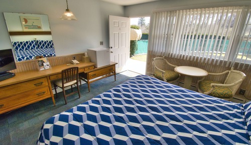 Junior Room, 1 King Bed