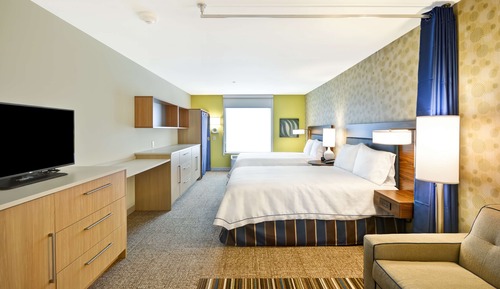 Studio, 2 Queen Beds, Accessible, Bathtub