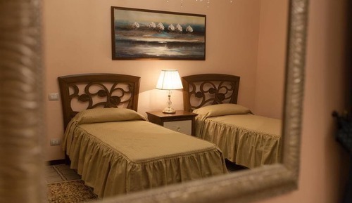 Triple Room (Scalinate)