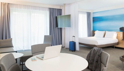 Superior Suite, 1 Queen Bed with Sofa bed