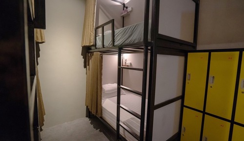 Basic Shared Dormitory, Women only