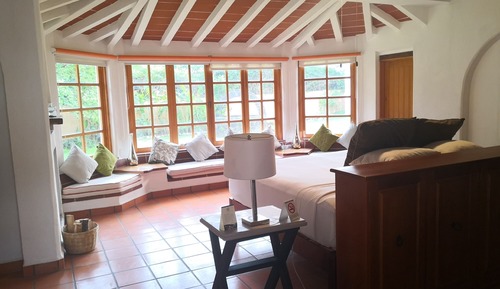 Premium Suite, 1 King Bed, Hill View