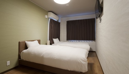 Large Twin room