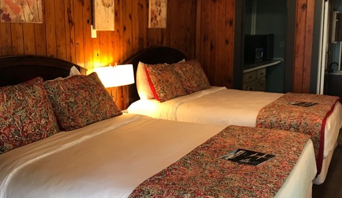 Suite, 2 Bedrooms, Refrigerator & Microwave (The Riverside Suite)