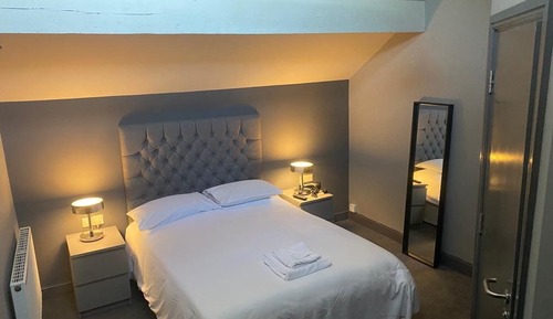 Basic Apartment, Ensuite (Attic Room)