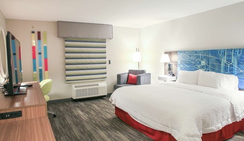 Room, 1 King Bed, Accessible, Bathtub (Mobility & Hearing)
