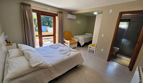 Apartment, Multiple Beds