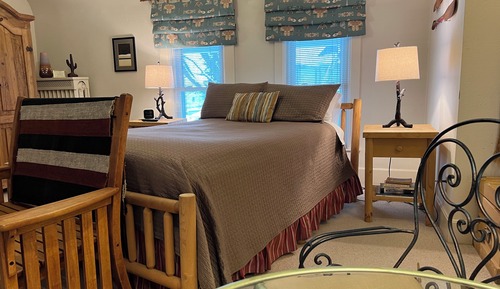 Luxury Double Room, 1 Queen Bed, Fireplace, Garden View (Laredo)