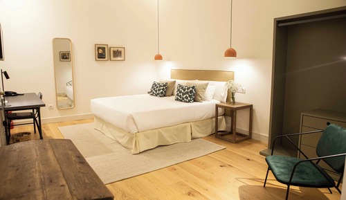 Deluxe Interior Double Room