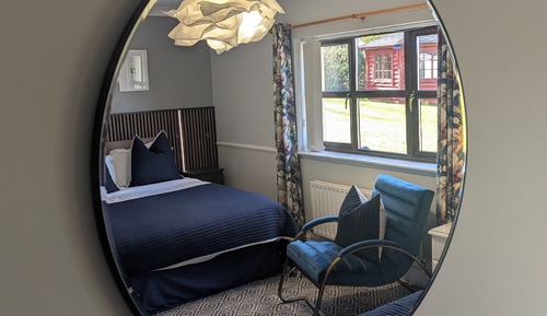 Classic Triple Room, Lake View